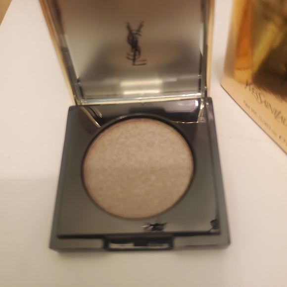 YSL SEQUIN CRUSH MONO EYESHADOW UNCOMFORMING TAUPE. BNIB - Picture 2 of 7